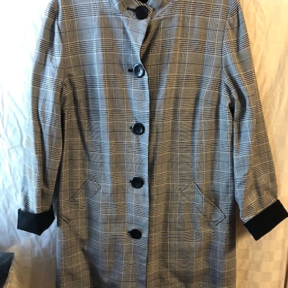 Get Two-In-One! Fully Reversible Knee-Length Coat - image 3